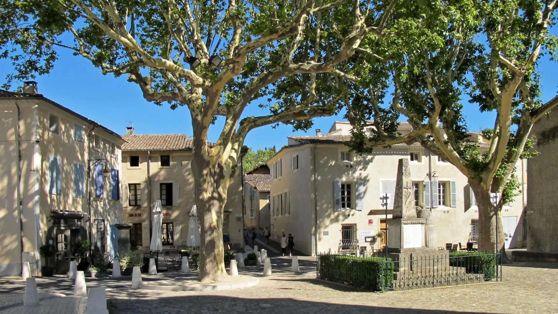 Holiday Home L' Amandier By Interhome Saint Didier  France