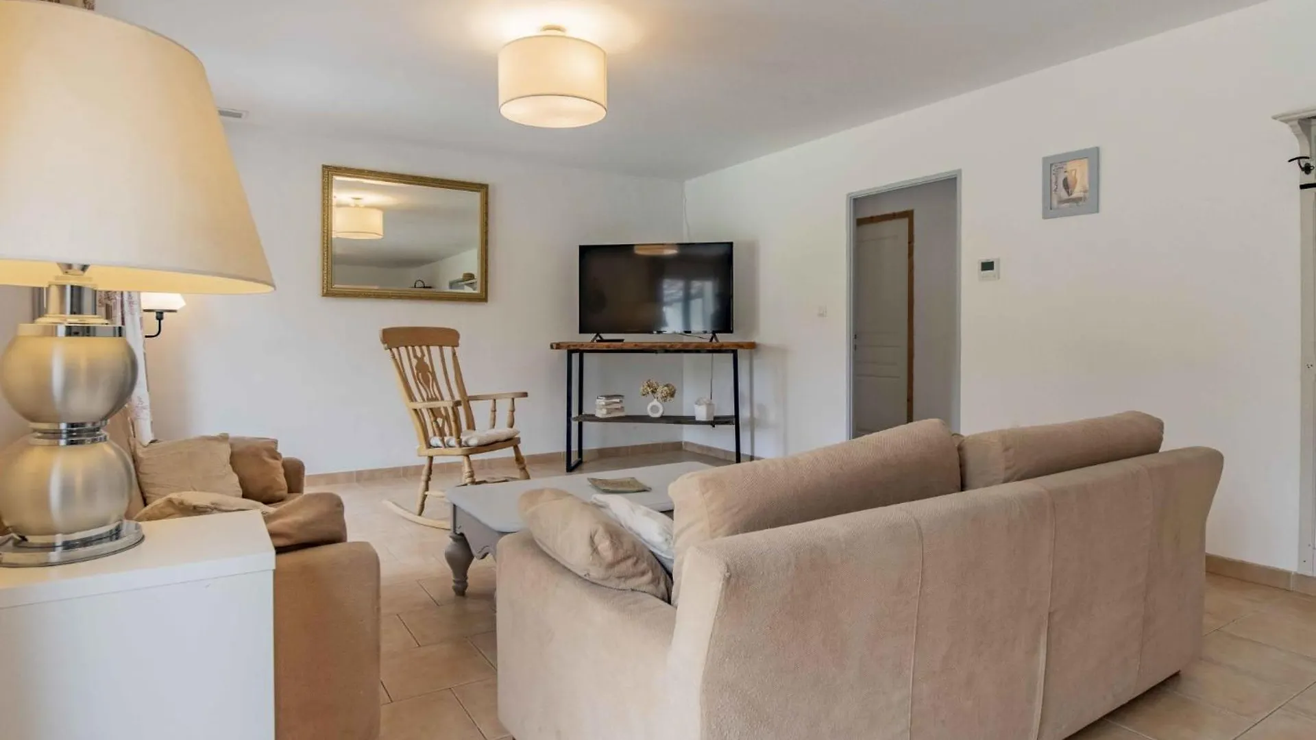 Holiday Home L' Amandier By Interhome Saint Didier  0*, Saint Didier (Vaucluse)