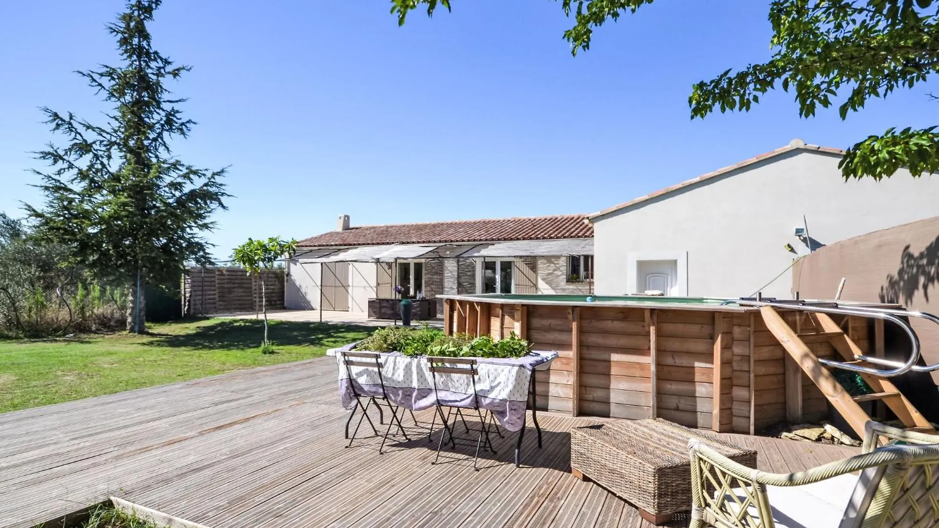 Holiday Home L' Amandier By Interhome Saint Didier  France