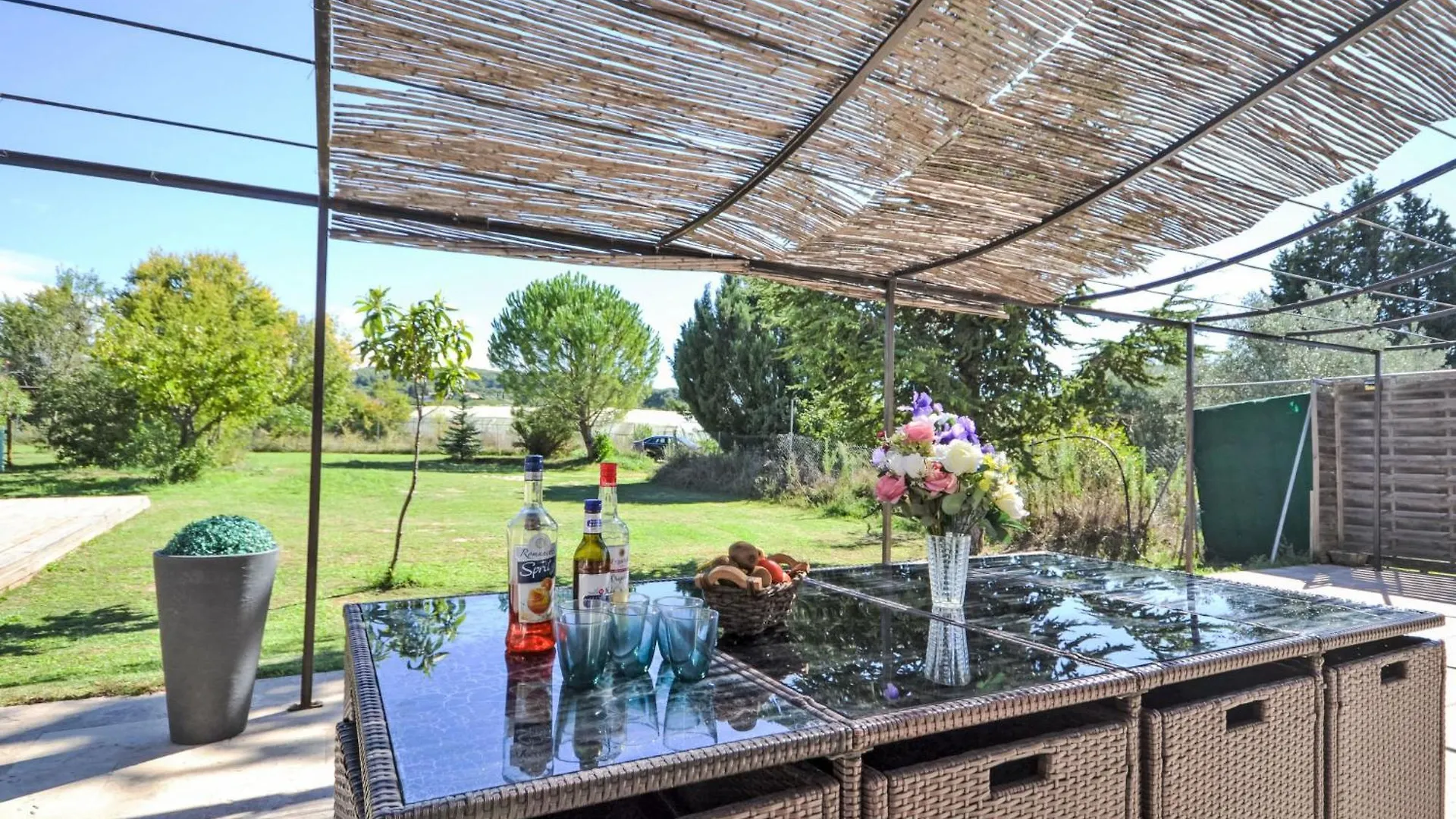Holiday Home L' Amandier By Interhome Saint Didier  Saint Didier (Vaucluse)